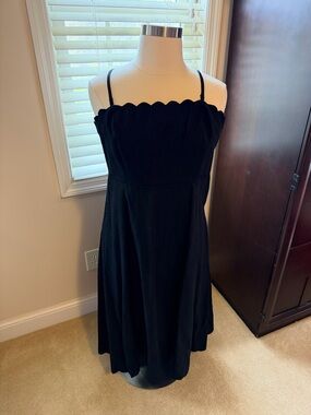 GAP Black Scalloped-Edge Spaghetti Strap Midi Dress